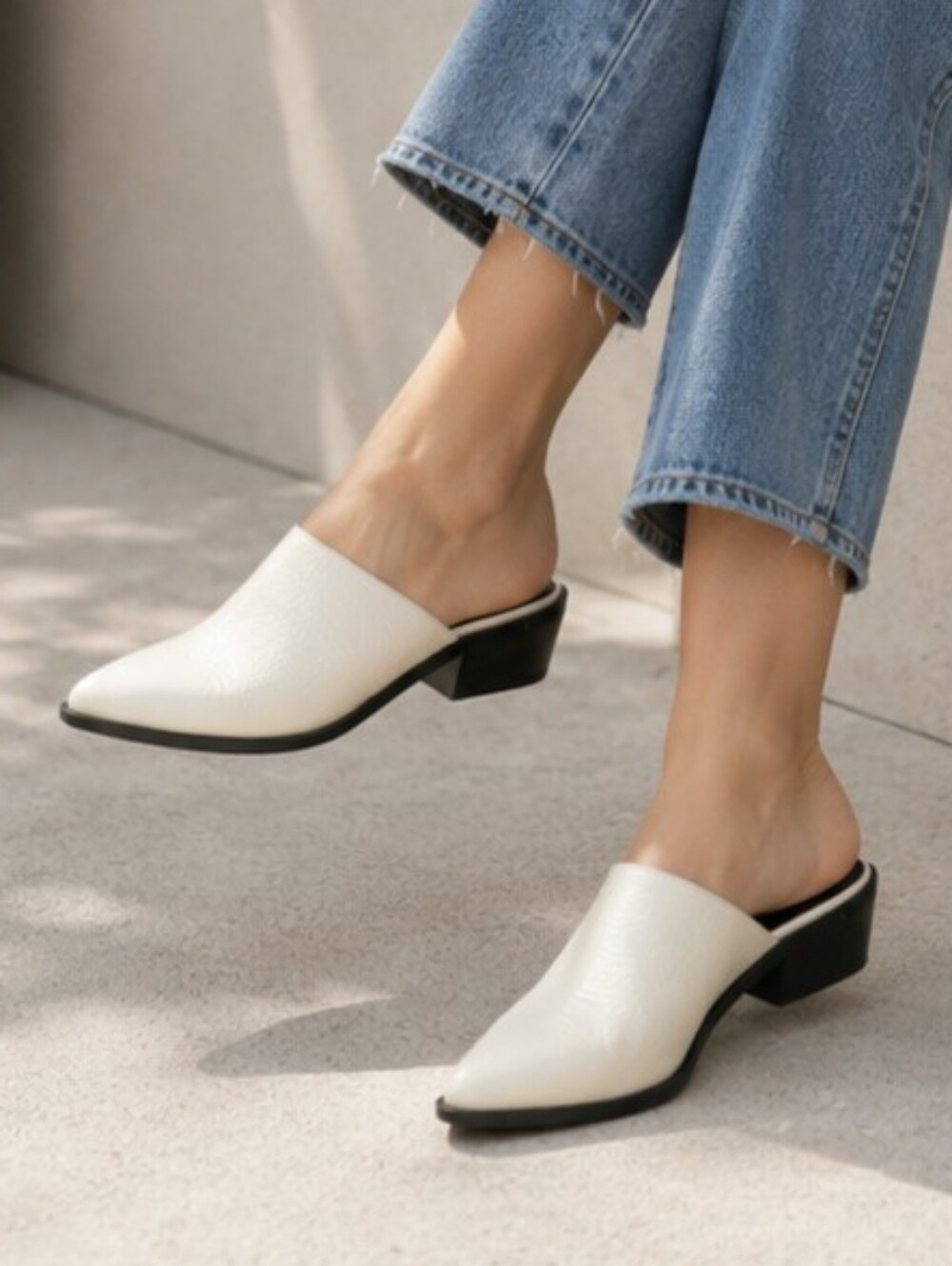Chinese Laundry Off-White Mules with Black Heel Size 7